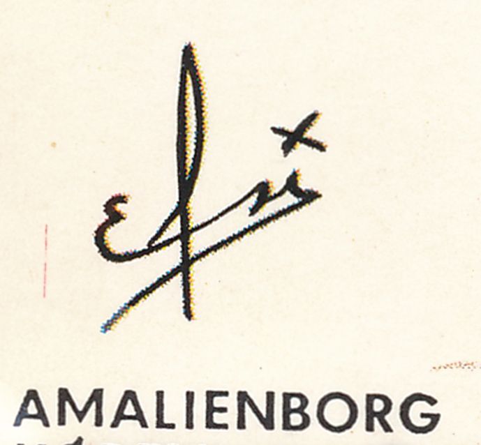 496DenmarkAmalienborgB.jpg