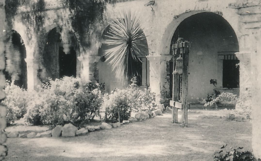 022CaSanJuanCapistranoB.jpg